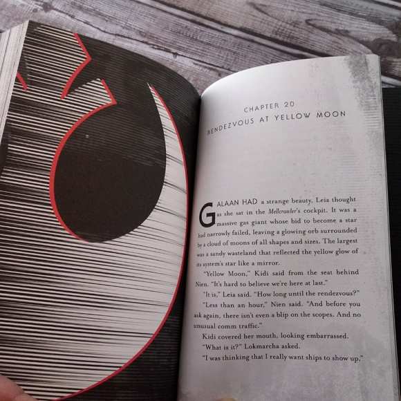 ❄4/$20 NEW Star Wars Moving Target Hardback Book - Picture 6 of 8